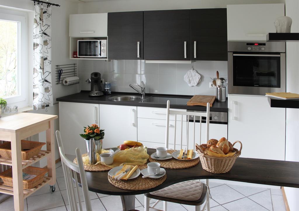 Haus Sonnenschein Apartment Wiltingen ภายนอก รูปภาพ
