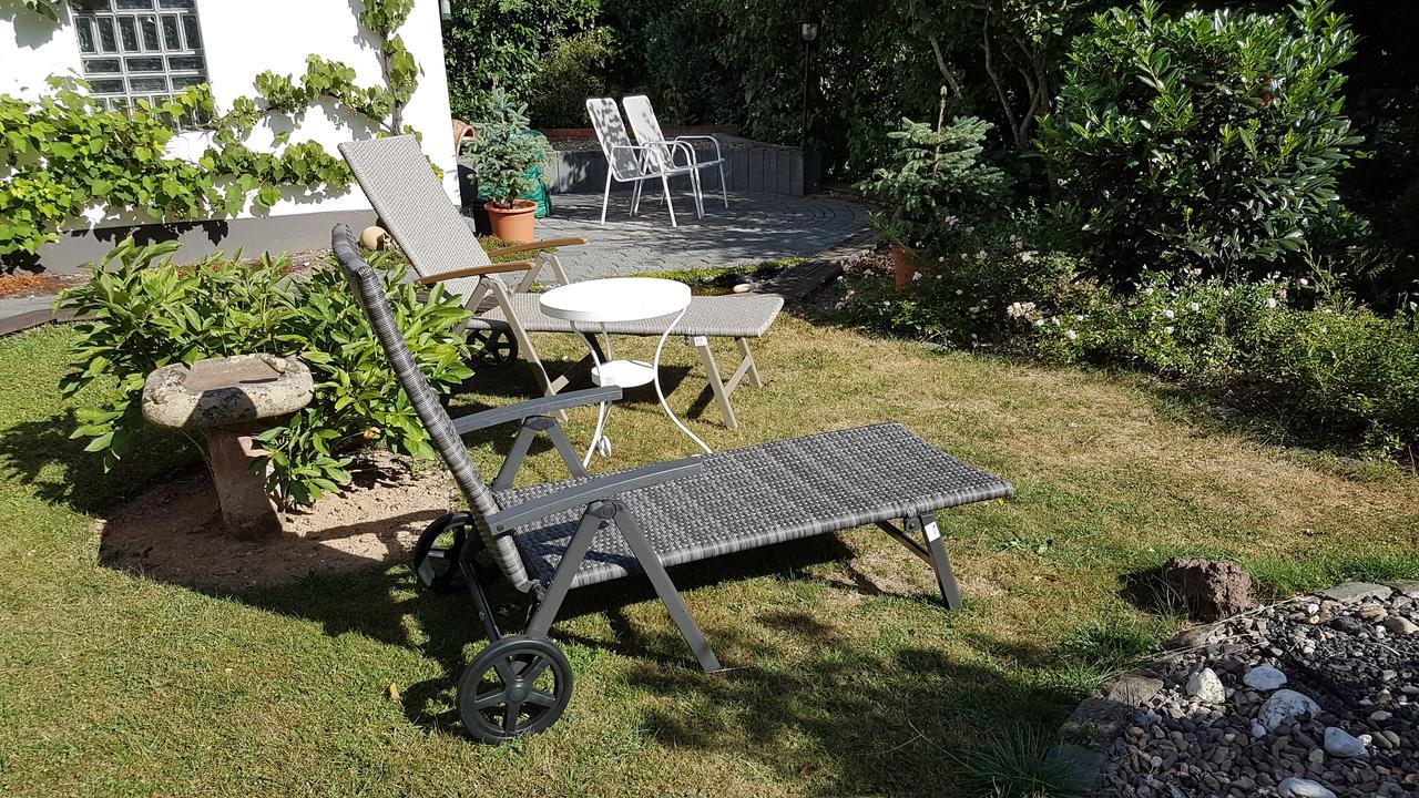 Haus Sonnenschein Apartment Wiltingen ภายนอก รูปภาพ