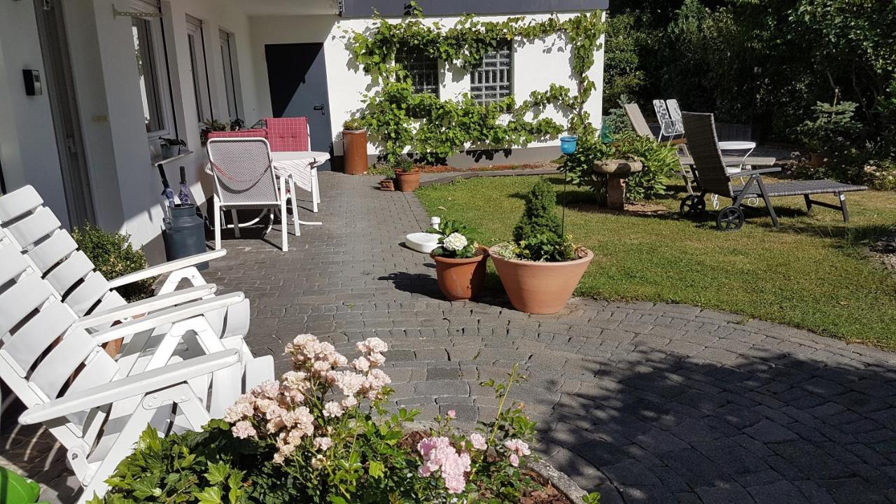 Haus Sonnenschein Apartment Wiltingen ภายนอก รูปภาพ
